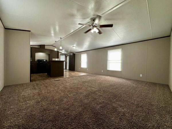 2012 Clayton Homes Inc Decision Maker Mobile Home