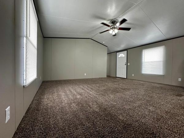 2012 Clayton Homes Inc Decision Maker Mobile Home