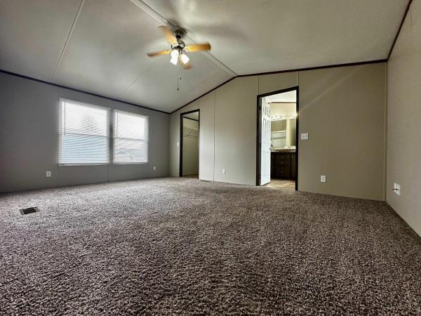 2012 Clayton Homes Inc Decision Maker Mobile Home