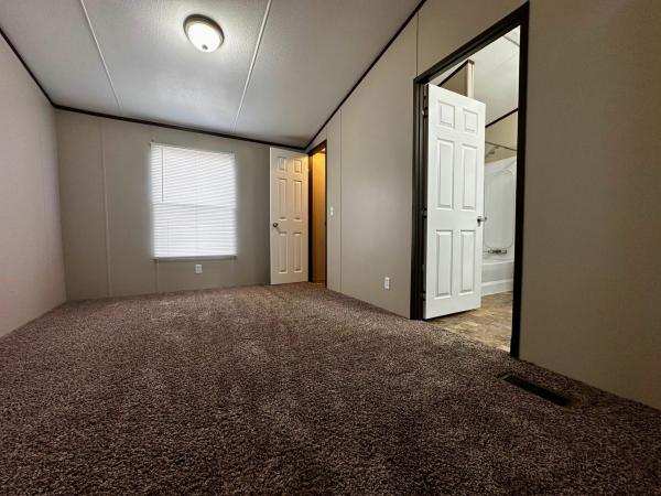 2012 Clayton Homes Inc Decision Maker Mobile Home