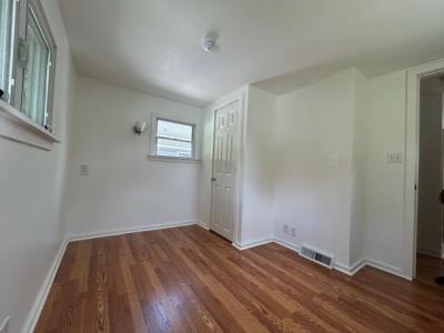 Photo 3 of 28 of home located at 32 Greenlawn Drive Danbury, CT 06810