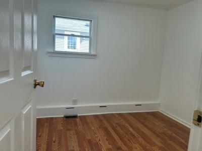 Photo 5 of 28 of home located at 32 Greenlawn Drive Danbury, CT 06810