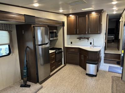 Photo 2 of 8 of home located at 900 Old Combee Rd 142 Lakeland, FL 33805