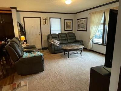 Photo 5 of 20 of home located at 236 Parkwood Road Elgin, IL 60123