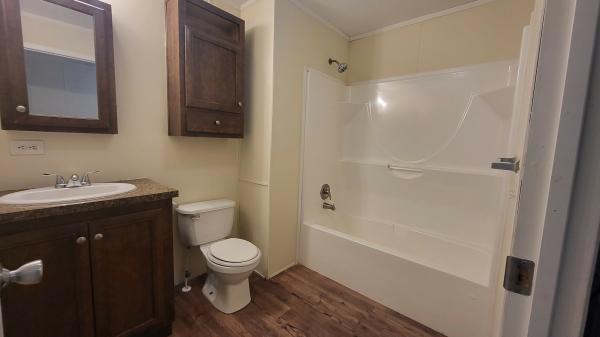 2016 REDMAN RA1464 204 Mobile Home