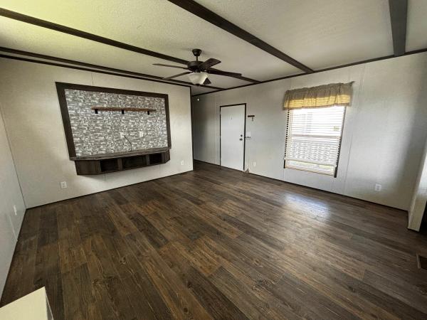 2019 2405C16763U Mobile Home