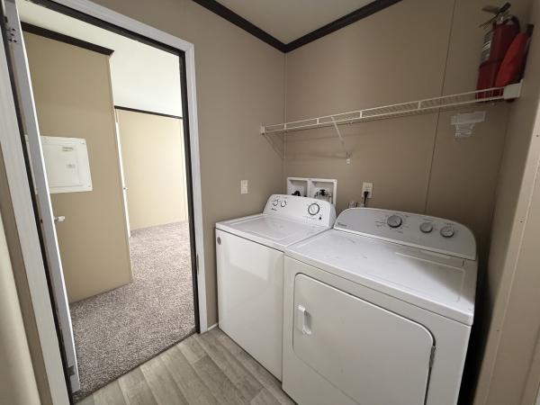 2016 Homette B200C Mobile Home