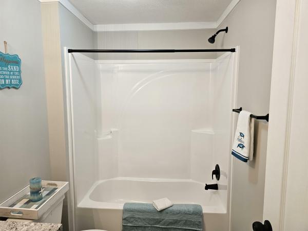 2026 Adventure MOJAVE 6702UMH  Home