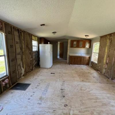 Photo 5 of 23 of home located at 150 English Lane Thomasville, GA 31792