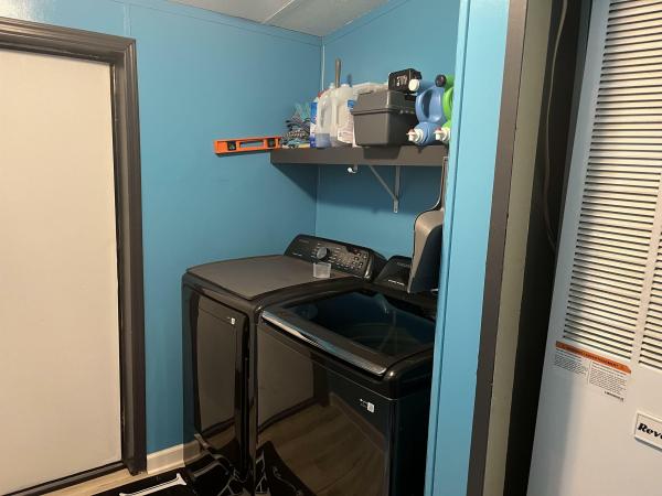 1996 Redman 241 RG1  Home