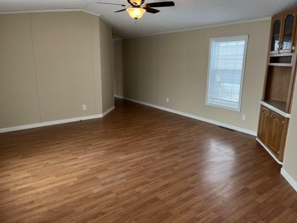 2001 Liberty 636 Mobile Home For Sale