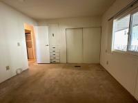 1976 Hillcrest n/a Mobile Home