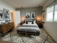 1976 Hillcrest n/a Mobile Home