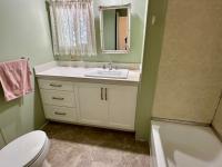 1976 Hillcrest n/a Mobile Home