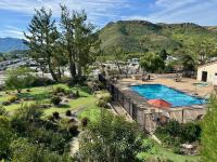 1976 Hillcrest n/a Mobile Home