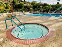 1976 Hillcrest n/a Mobile Home