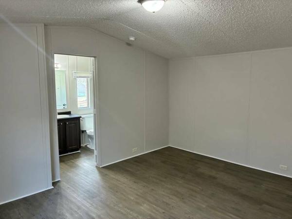 2018 15-1672-3B  Home