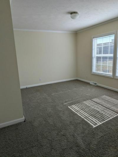 Photo 4 of 7 of home located at 52526 Green Ash Ct. Chesterfield, MI 48051