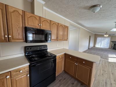 Photo 2 of 15 of home located at 169 Apollo Circle Flushing, MI 48433