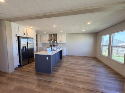 Photo 3 of 16 of home located at 2101 SW 38th Street, Lot 219 Lawton, OK 73505