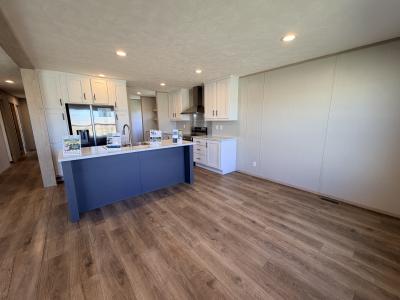 Photo 4 of 16 of home located at 2101 SW 38th Street, Lot 219 Lawton, OK 73505