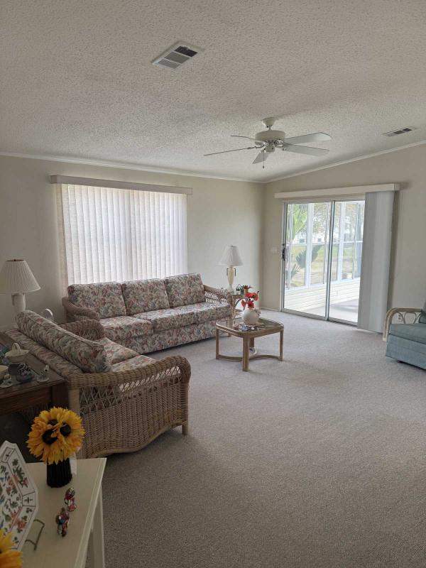 1993 SUNC Manufactured Home