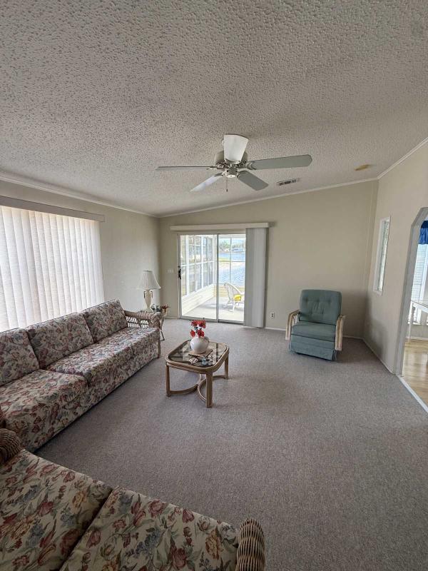 1993 SUNC Manufactured Home