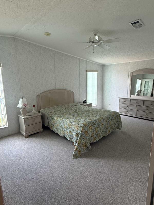 1993 SUNC Manufactured Home