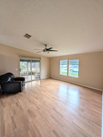 Photo 2 of 12 of home located at 1738 Western Redwood Ave Kissimmee, FL 34758