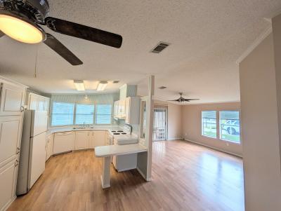 Photo 4 of 12 of home located at 1738 Western Redwood Ave Kissimmee, FL 34758