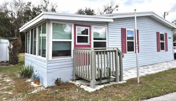 Photo 1 of 2 of home located at 35945 Citrus Blvd Grand Island, FL 32735