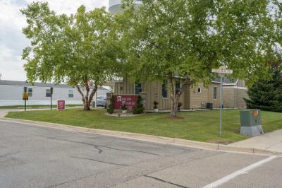 Photo 4 of 6 of home located at 2027 Roundtable Rd North Mankato, MN 56003