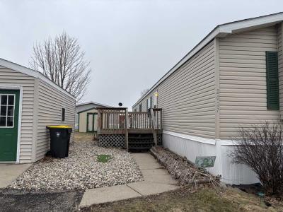 Photo 2 of 6 of home located at 2027 Roundtable Rd North Mankato, MN 56003