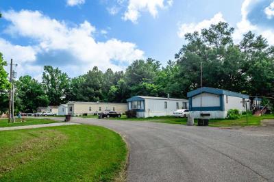 Photo 4 of 5 of home located at 143 Renfroe Dr Flora, MS 39071