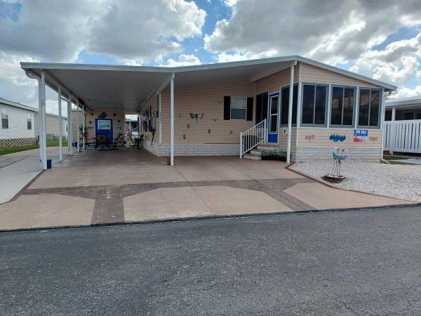 Photo 1 of 2 of home located at 39333 Keiths Cir Zephyrhills, FL 33542