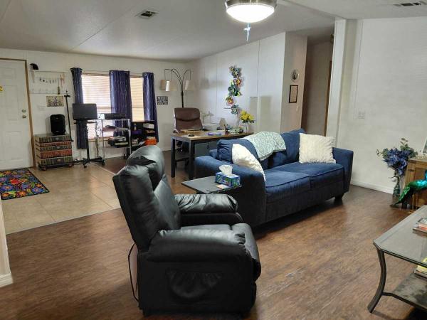 2004 Manufactured Home