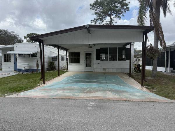 Photo 1 of 2 of home located at 3331 Gall Blvd, Lot 458 Zephyrhills, FL 33541