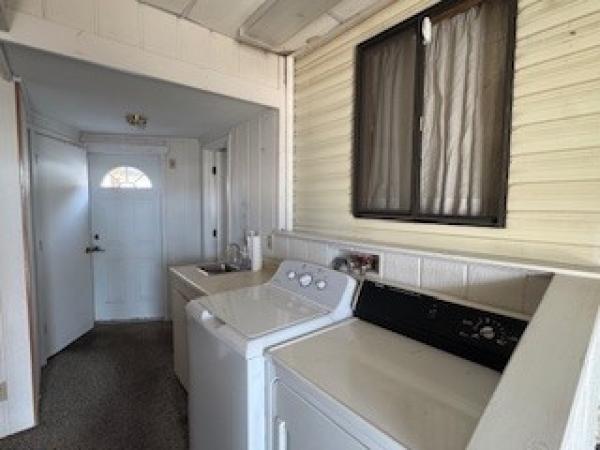 1986 Skyline Manufactured Home