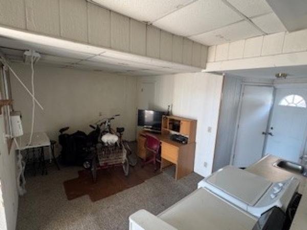 1986 Skyline Manufactured Home