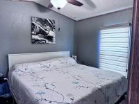 1990 Skyline Manufactured Home