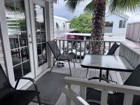 1990 Skyline Manufactured Home