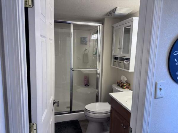 1990 Skyline Manufactured Home