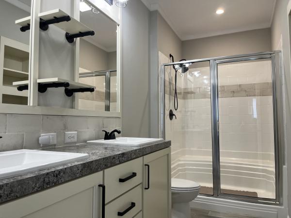 2022 Palm Harbor 340LD28482A Mobile Home