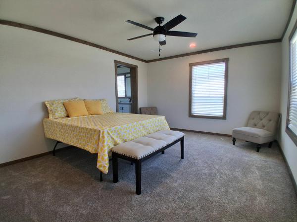 2024 CMH MANUFACTURING INC Mobile Home