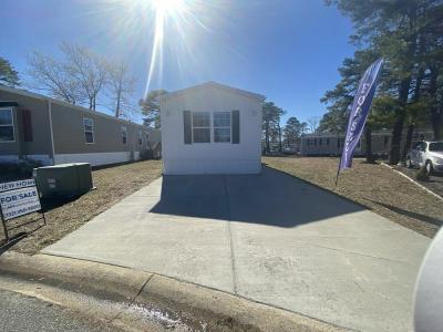 Mobile Home at 4 Autumn Court Whiting, NJ 08759