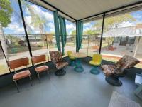 1986 BARR Manufactured Home