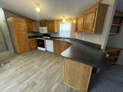 Photo 1 of 14 of home located at 4828 Dunhill Rd Sterling Heights, MI 48310