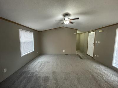 Photo 4 of 14 of home located at 4828 Dunhill Rd Sterling Heights, MI 48310