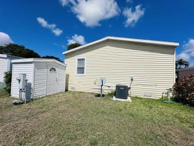 Photo 5 of 15 of home located at 6414 Colonial Dr Margate, FL 33063