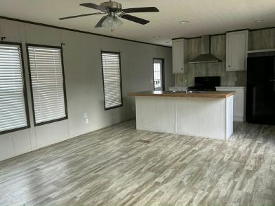 Photo 2 of 8 of home located at 660 Maxey Road Space 165 Houston, TX 77013